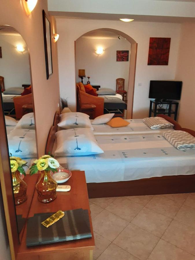 Zlosilo Apartmán *